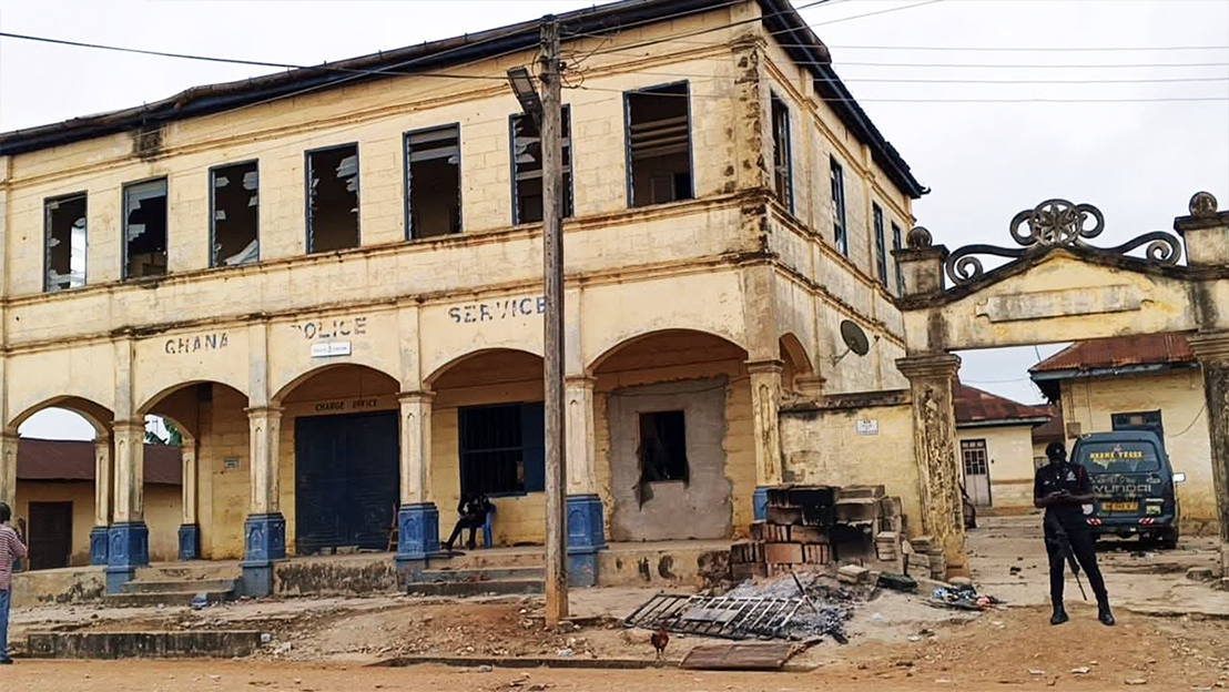 ATTACKS ON KUKURANTUMI POLICE STATION: INVESTIGATE BOTH THE YOUTH AND THE POLICE OFFICERS INVOLVED
